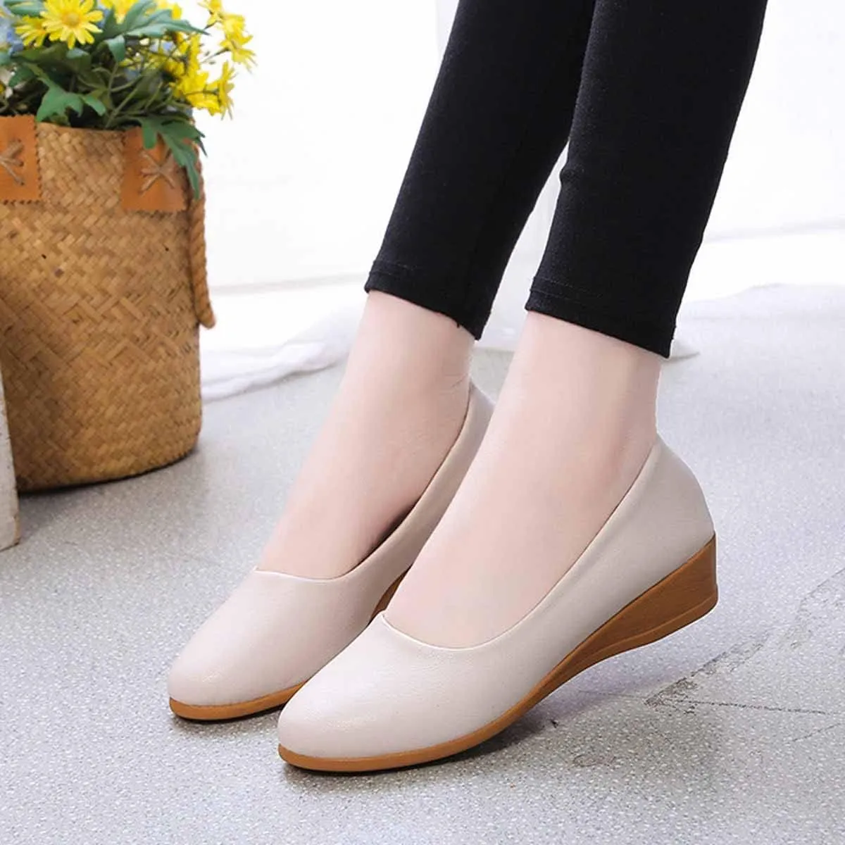 MSYINGL Women's Wedge Pumps,Leather Low Heeled Round Toe Wedge, Slip on Dress Pumps Shoes,Work Casual Walking Shoes