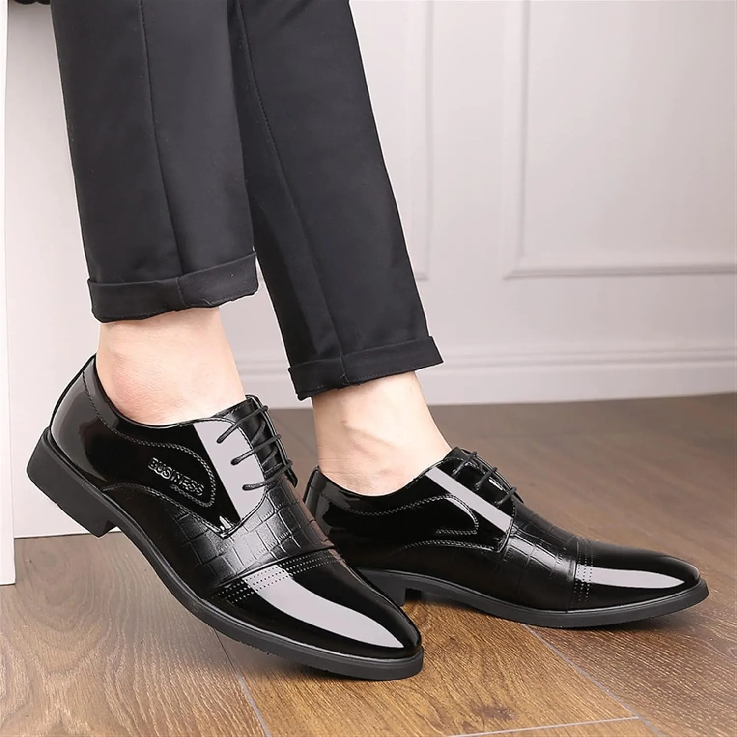 Single Season Oxford Formal Shoes for Men Lace Up Round Toe Derby Shoes Crocodile Print Vegan Leather Block Heel Rubber Sole Slip Resistant Anti-Slip Prom Very Popular Among Young People